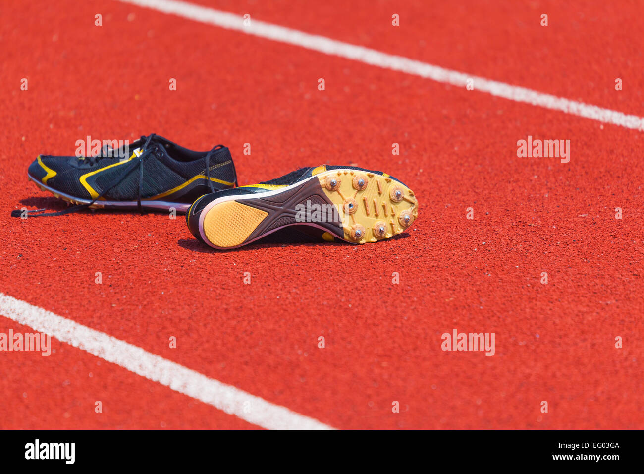 Laufschuhe für Männer, sportlichen Hintergrund Stockfoto