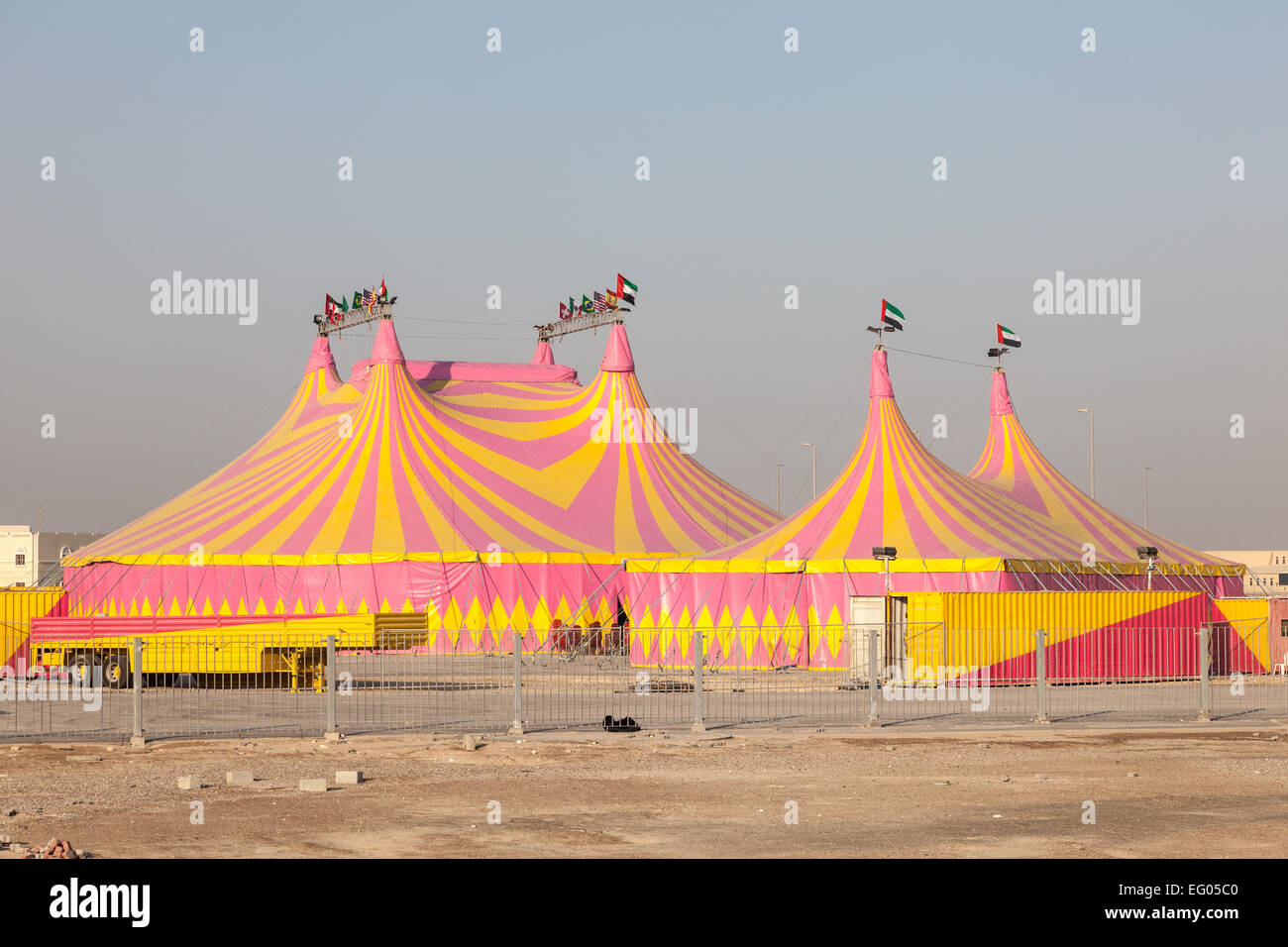 Zirkuszelte in Abu Dhabi, Vereinigte Arabische Emirate Stockfoto