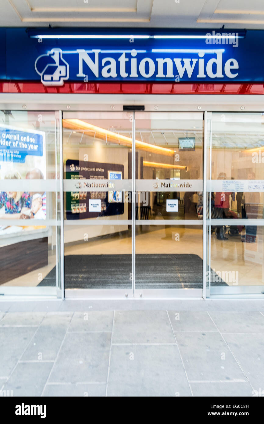 Landesweite Bank in Salisbury Wiltshire Stockfoto Landesweite Bank in Salisbury Wiltshire Stockfoto