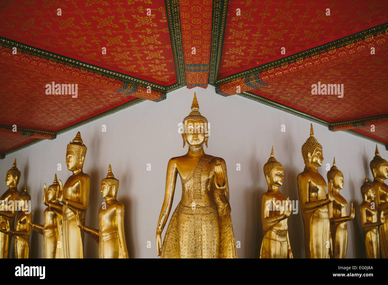 Thailand, Wat Pho, Buddha-Statuen im Königspalast Stockfoto