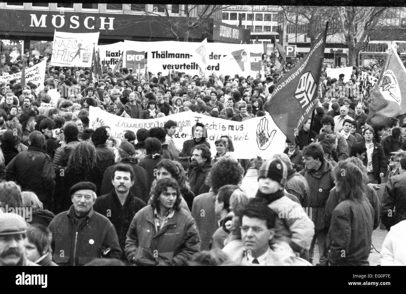 Mehr als 5.000 NS-Gegner und Opfer des NS-Regimes 1988 teilweise im Gefängnis Kleidung anlässlich des Jahrestages der Machtübernahme durch das NS-Regime zu demonstrieren. Foto: 20. Januar 1988. Stockfoto