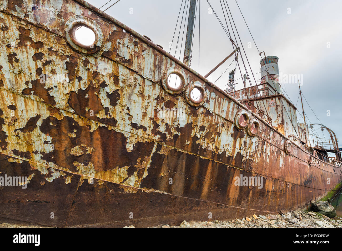 Rosten whaling Schiff Petrel, geerdet in Grytviken Walfang-Station, Südgeorgien, Antarktis Stockfoto