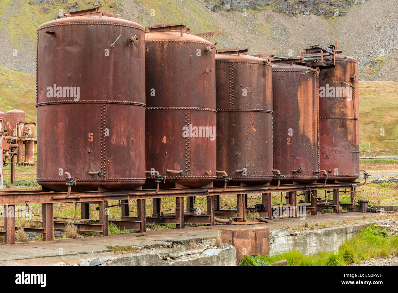 Rosten Walöl Lagertanks in Grytviken Walfang-Station, Südgeorgien, Antarktis Stockfoto