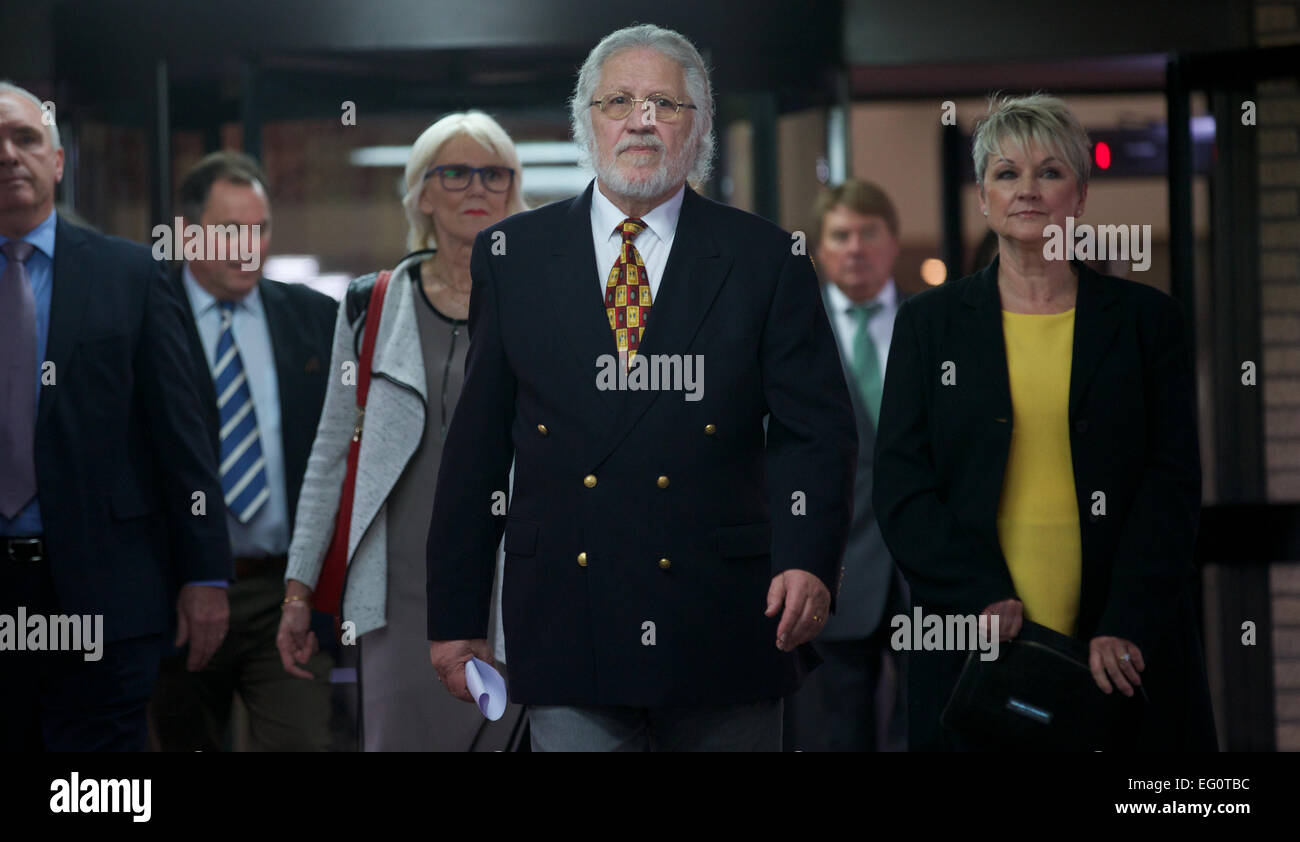 Großbritannien, London: Ehemalige Radio und TV Moderatorin Dave Lee Travis in Southwark Crown Court zur Verurteilung im Zentrum von London am 26. September 2014 kommt. Veteran britischen DJ Dave Lee Travis wurde unzüchtige Handlungen nach einer Wiederaufnahme des Verfahrens auf Anklagen von Frauen aus den 1990er Jahren schuldig. Stockfoto