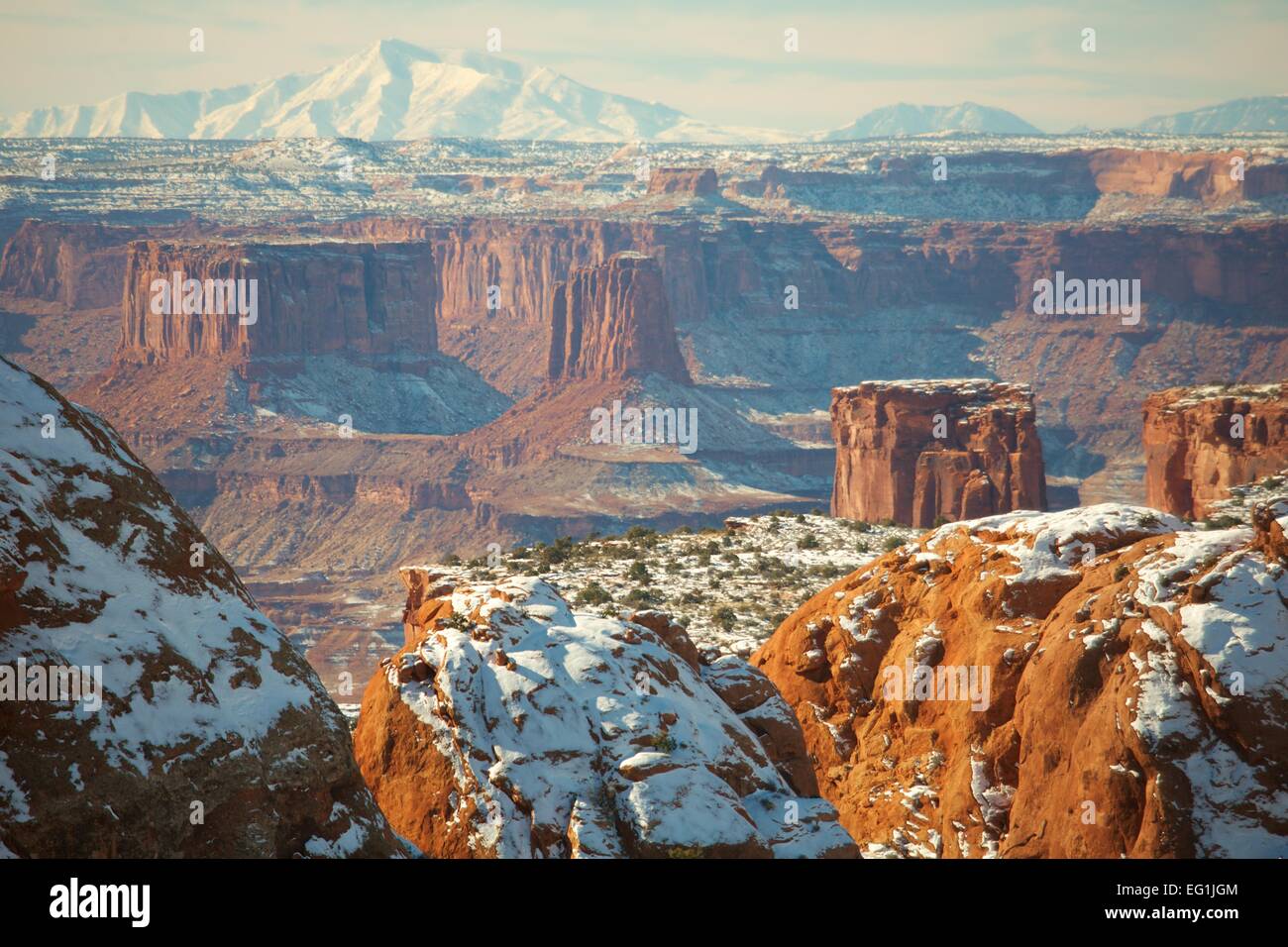 Canyonlands National Park in der Nähe von Moab, Utah im Winter mit Schnee.  Nationalpark in Utah im Winter. Stockfoto