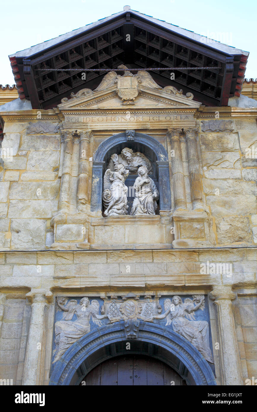 Portal der Kirche von San Gabriel (16. Jahrhundert), Loja, Andalusien, Spanien Stockfoto