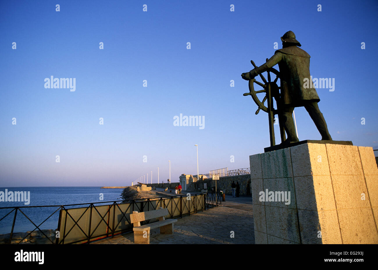 Italien, Ligurien, Riviera di Ponente, Imperia, Porto Maurizio, Cap Hornier Monument Stockfoto