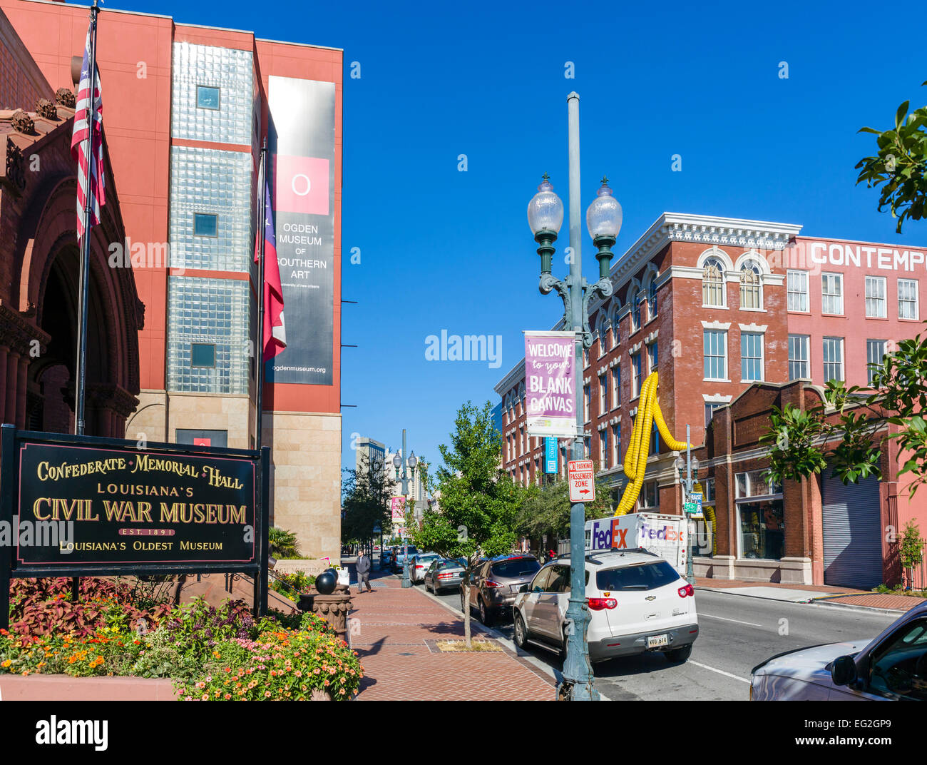 Zentrum für zeitgenössische Kunst und Museen auf Camp Street in der Innenstadt von New Orleans, Louisiana, USA Stockfoto