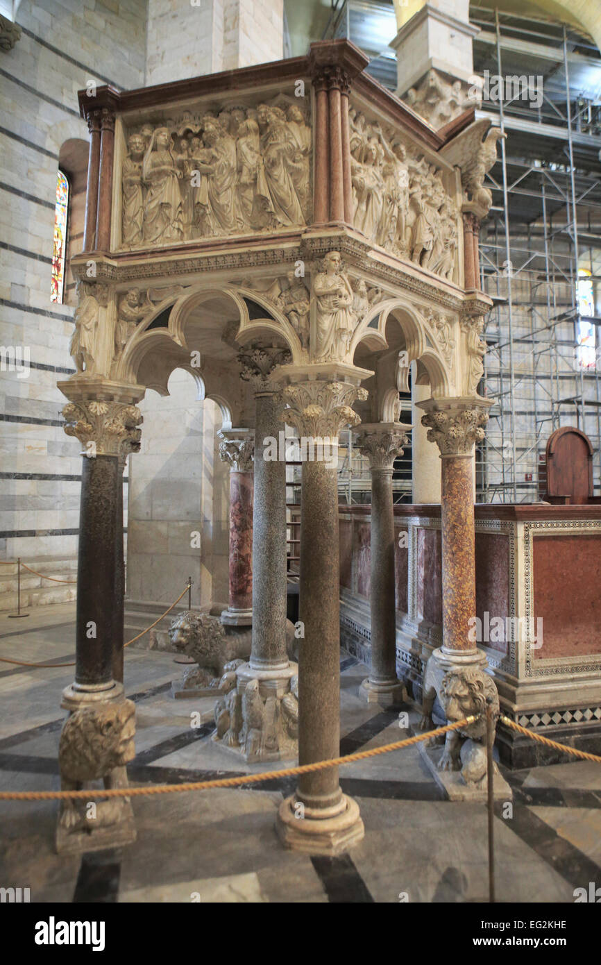 Baptisterium Kanzel, Piazza dei Miracoli, Pisa, Toskana, Italien Stockfoto