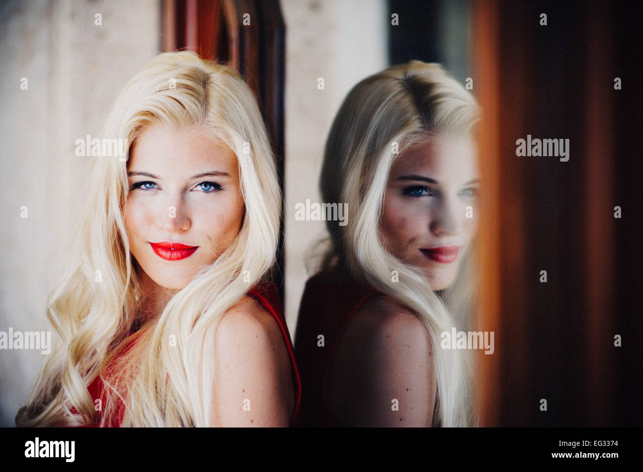 Frau beauty model celine -Fotos und -Bildmaterial in hoher Auflösung – Alamy