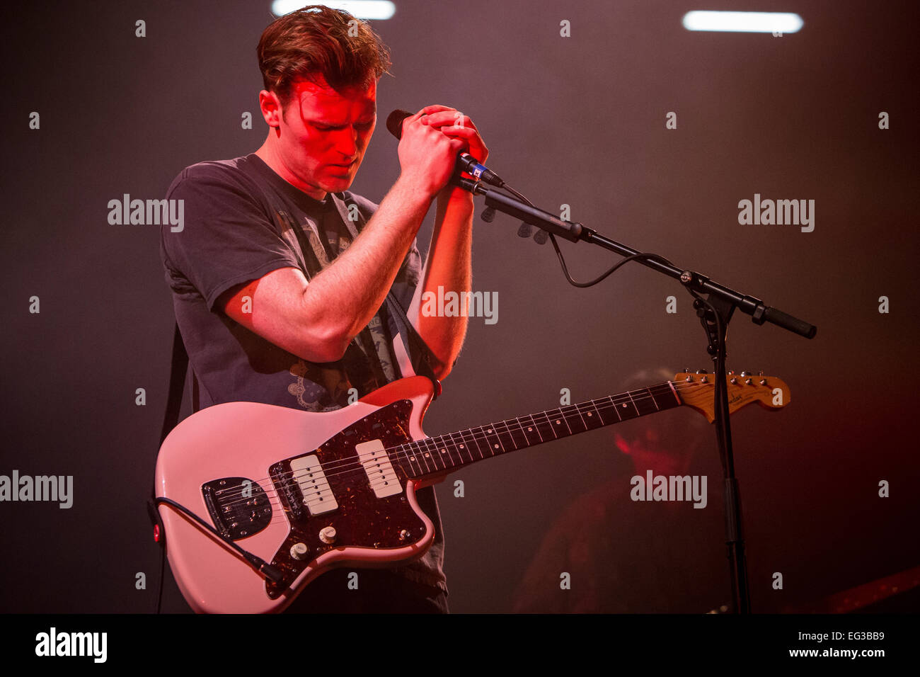 Assago Mailand Italien. 14. Februar 2015. Die britischen Indie-Rock-Band GENGAHR tritt im Mediolanum Forum der Eröffnungsshow des Alt-J Credit: Rodolfo weitertransferiert/Alamy Live News Stockfoto