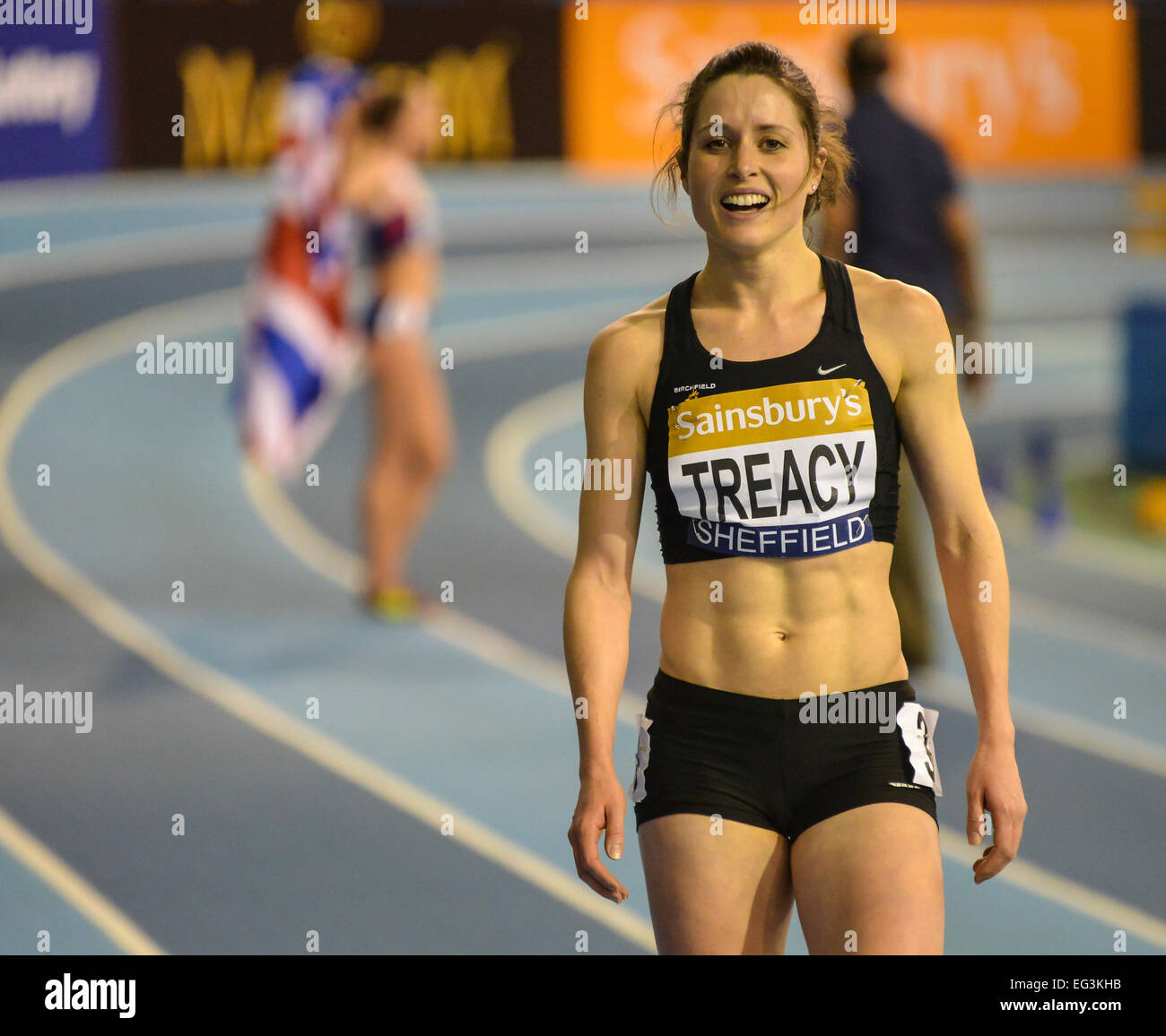 Sheffield, UK. 15. Februar 2015. Britische Indoor Leichtathletik-Meisterschaft. Sara Treacy nach dem Gewinn der 3000-m-Finale. Irische Sportler als Gast im Wettbewerb und damit nicht behaupten, die britische Meisterschaft. © Aktion Plus Sport/Alamy Live-Nachrichten Stockfoto