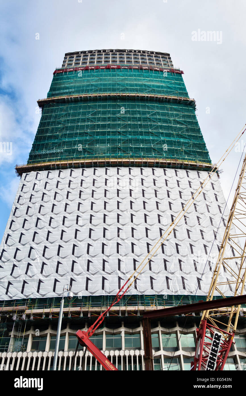 Centre Point Tower, Zentral-London, UK. Derzeit renoviert, Luxuswohnungen und Geschäfte bieten Stockfoto