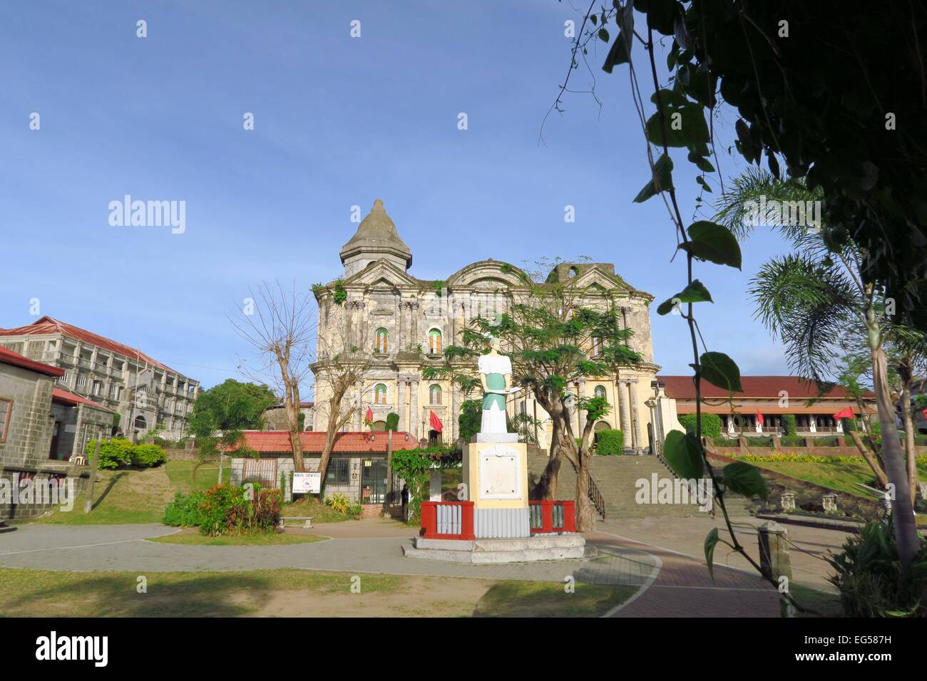 Koloniale spanische katholische Kathedrale in der Stadt Taal ist die
