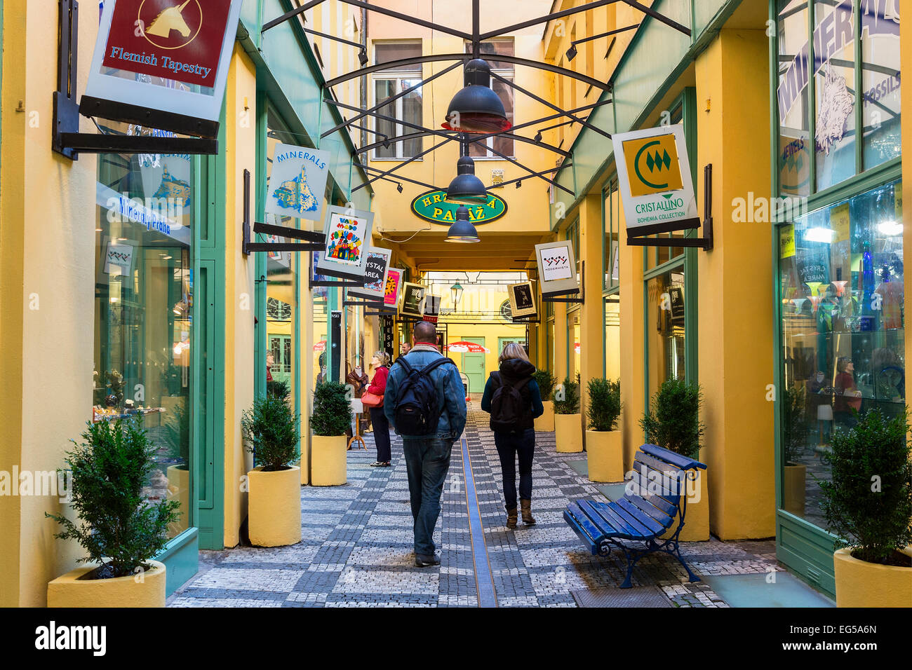 Durchgang in der Prager Altstadt Stockfoto