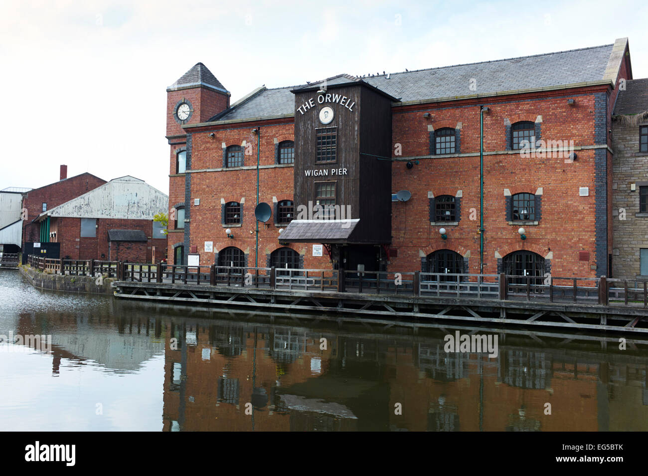 Wigan Pier in Wigan, Richtung Norden auf dem Leeds & Liverpool Canal, Lancashire Stockfoto