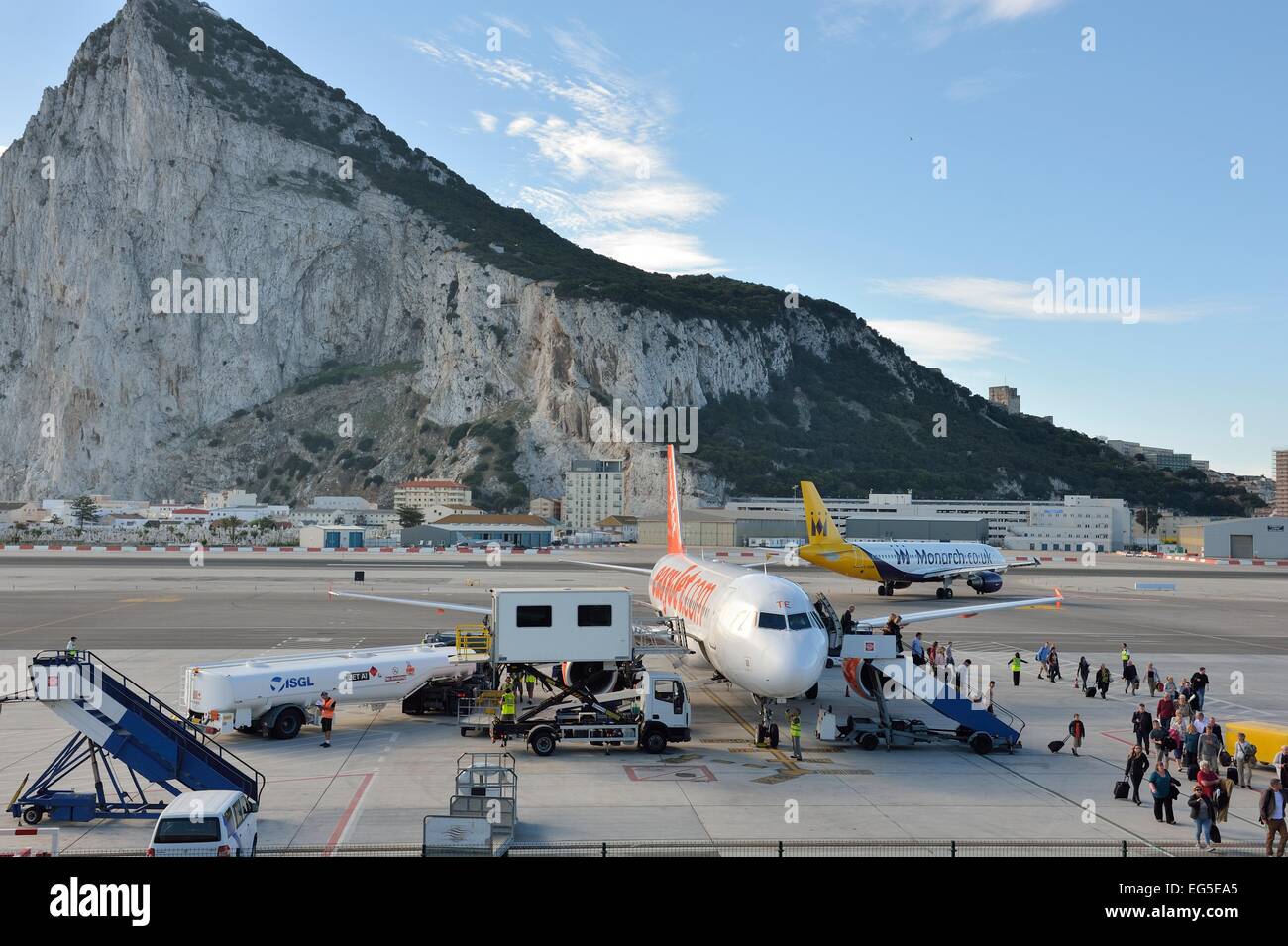 EasyJet-Passagiere aussteigen Gibraltar International Airport britischen Überseegebiet Stockfoto