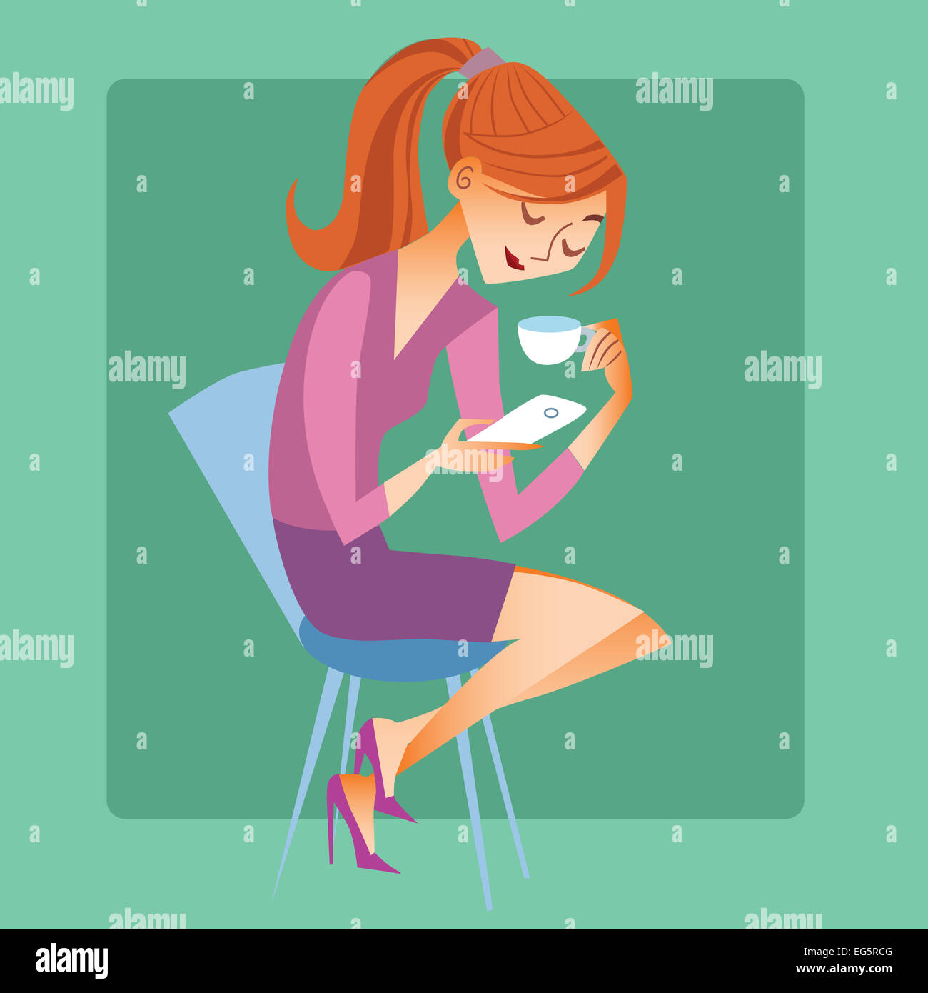 Junge Frau sitzt mit einer Tasse Kaffee oder Tee und lesen die mes Stockfoto
