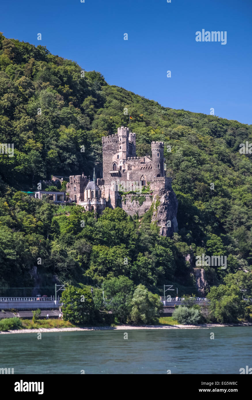 Burg Reichenstein bei Trechtingshausen im Mittelrheintal, Rheinland-Pfalz, Deutschland Stockfoto