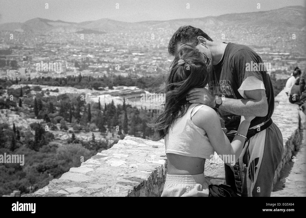 Touristen, die küssen auf der Akropolis in Athen, Griechenland Stockfoto