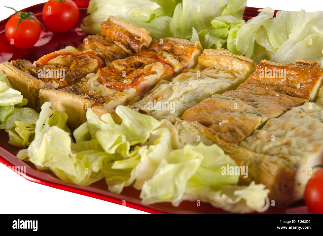 ein Teller mit Party Essen, Quiche Lorain Stockfoto
