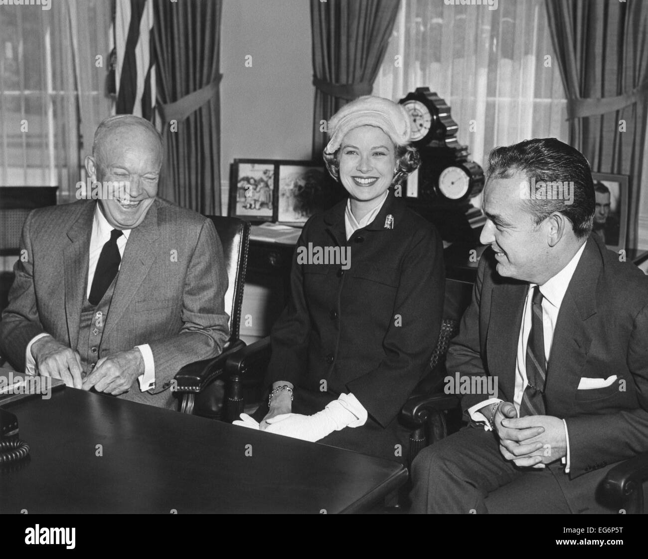 Präsident Dwight Eisenhower Treffen mit Rainer Fürst und Fürstin Gracia Patricia von Monaco. 11. Oktober 1956. -(BSLOC 2014 14 40) Stockfoto
