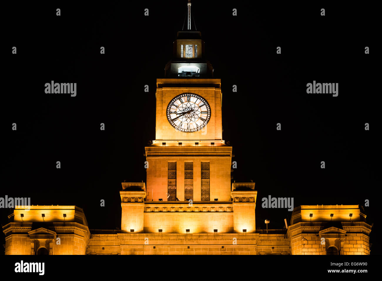 Zollhaus auf dem Dach der Bund in der Nacht in der Stadt Shanghai China beliebte Republik Stockfoto