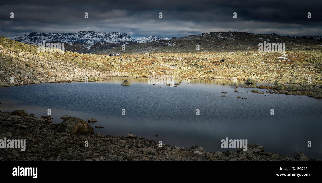 Skarvheimen, Norwegen die DNTHütten am Kongshelleren vom Gleis zur Geiterygghytta und