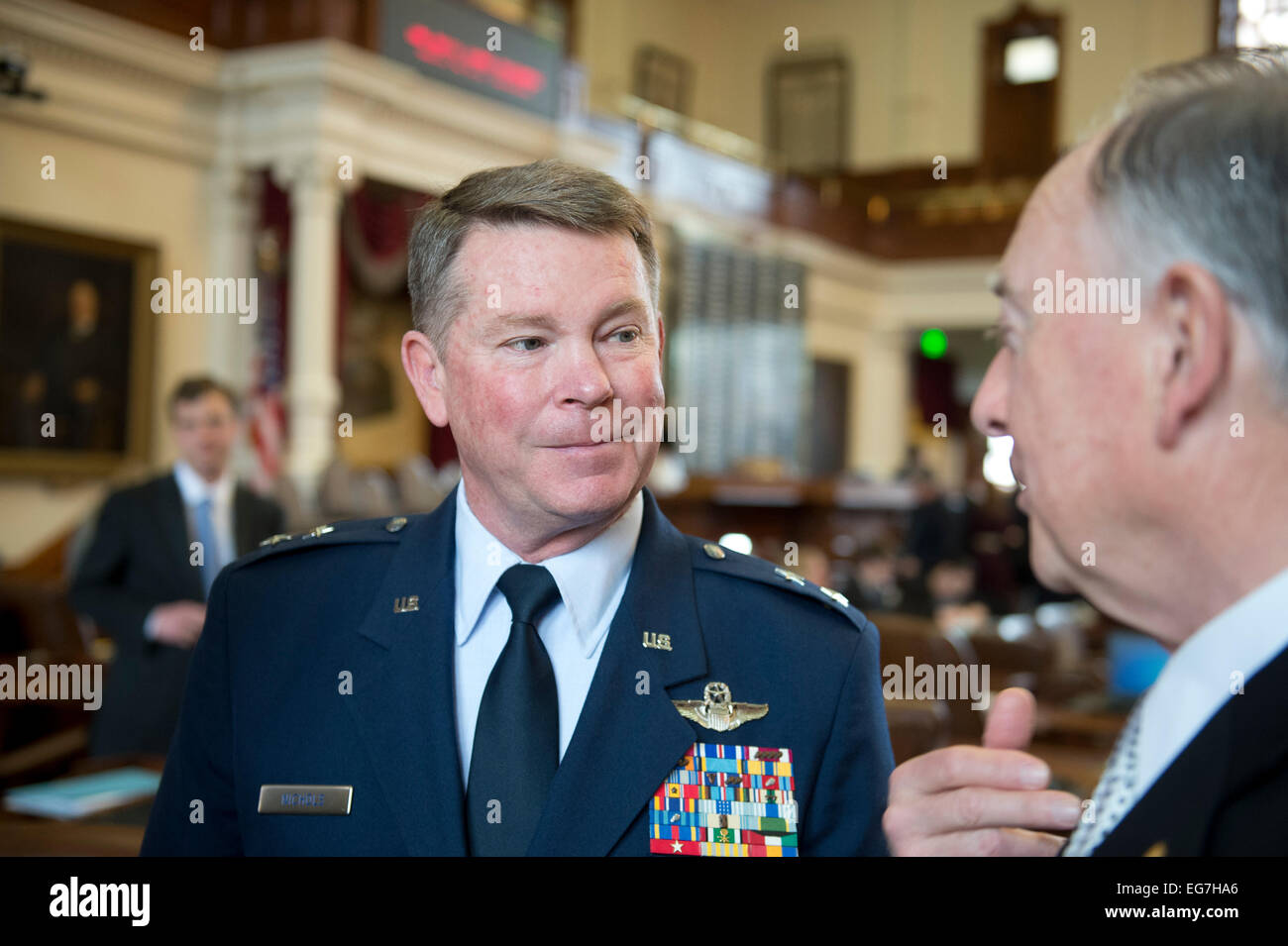 Texas Hut Adjutant General John Nichols. Nichols Befehle Texas bewachen Truppen in Sicherheitspatrouille auf der Texas-mexikanischen Grenze. Stockfoto