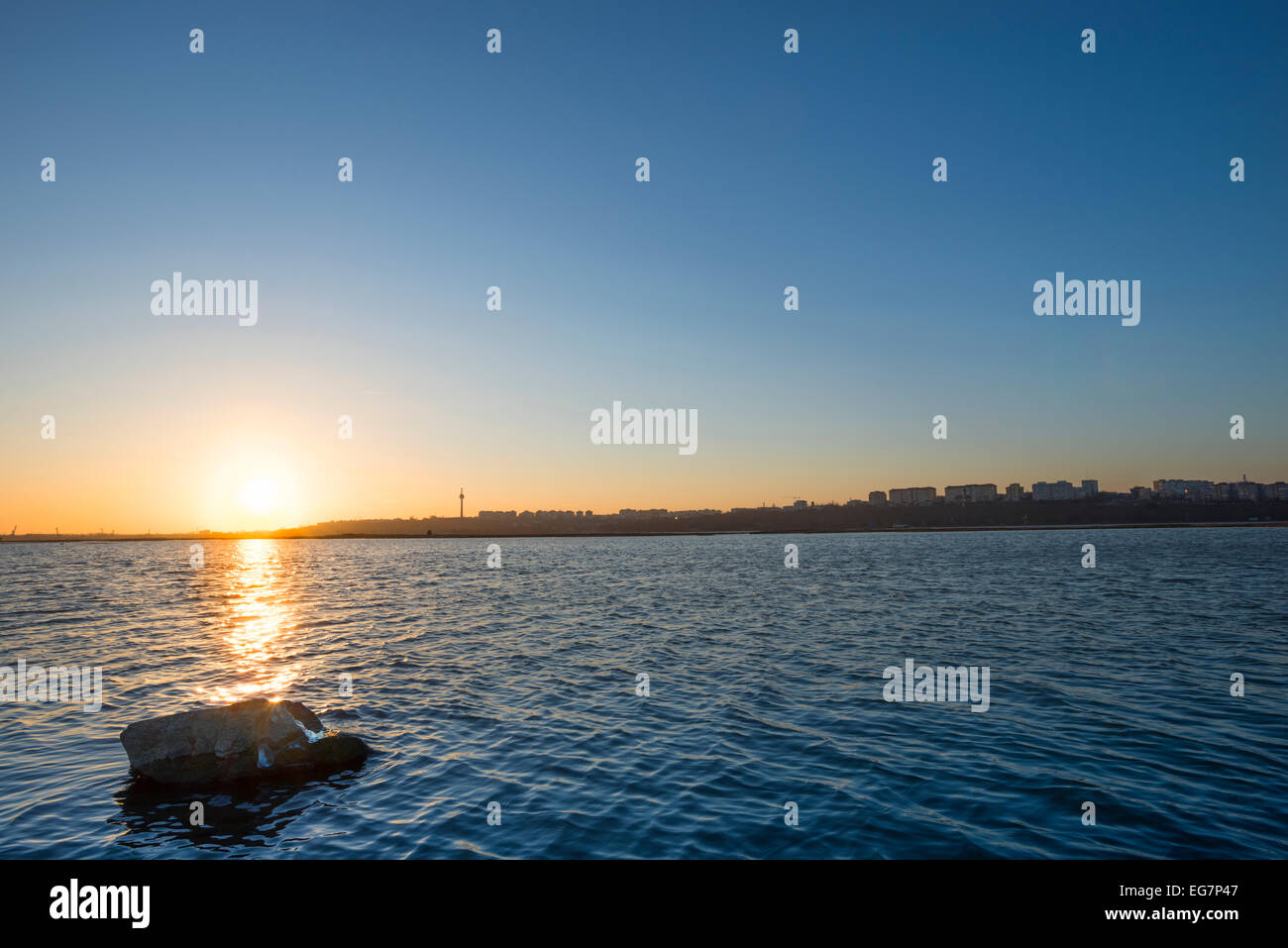 Sonnenuntergang über Donau Stockfoto