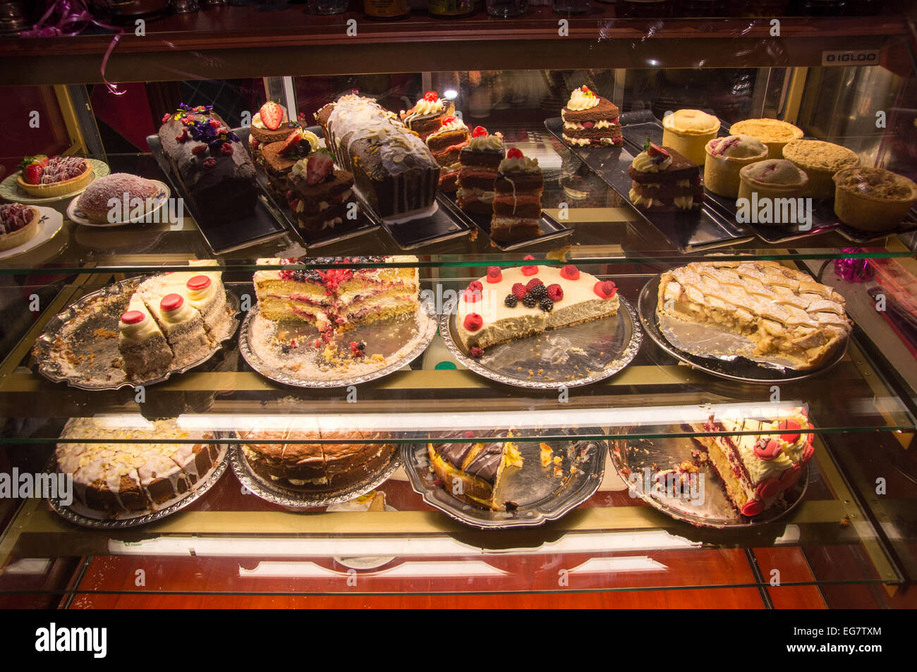 Kuchentheke in Richmond Tea Rooms, Manchester Stockfoto