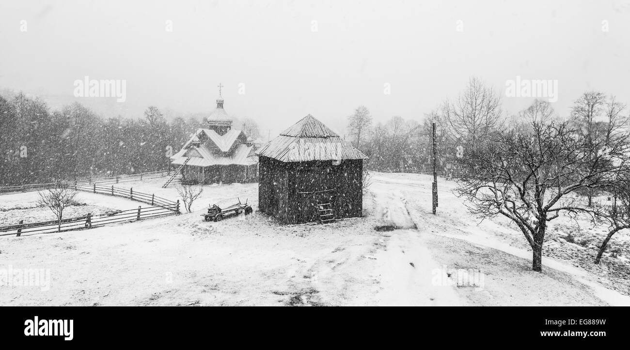 Clearing-Schneesturm in den Rocky Mountains. Stockfoto