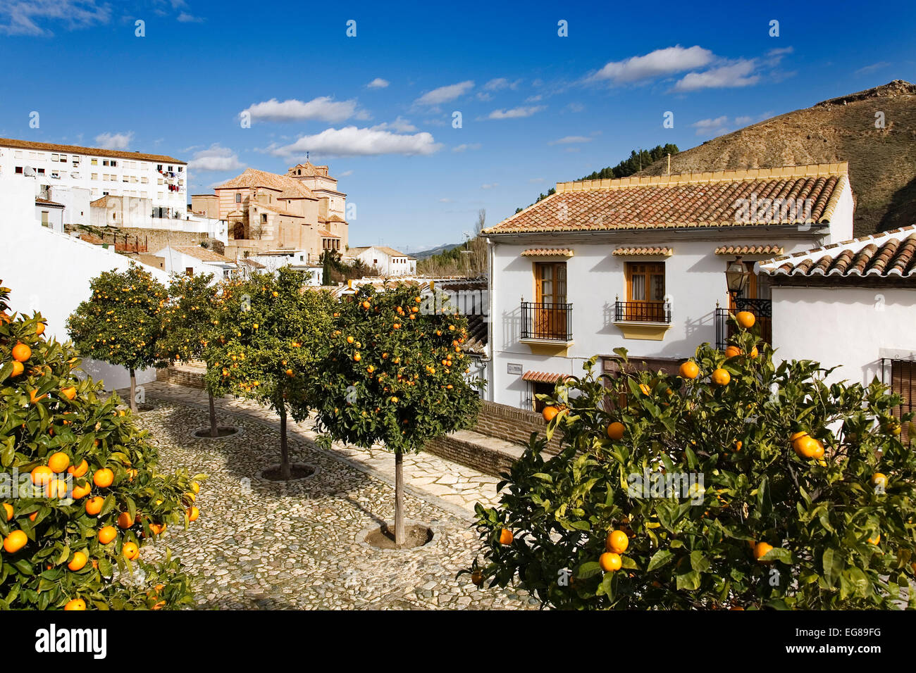 Orange mit quadratischen Kirche Carmen monumentale Stadt Antequera
