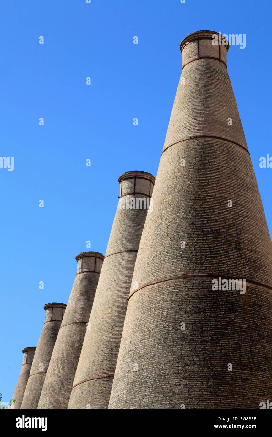 Spanien, Andalusien, Sevilla, La Cartuja, Kloster, Schornsteine, Stockfoto