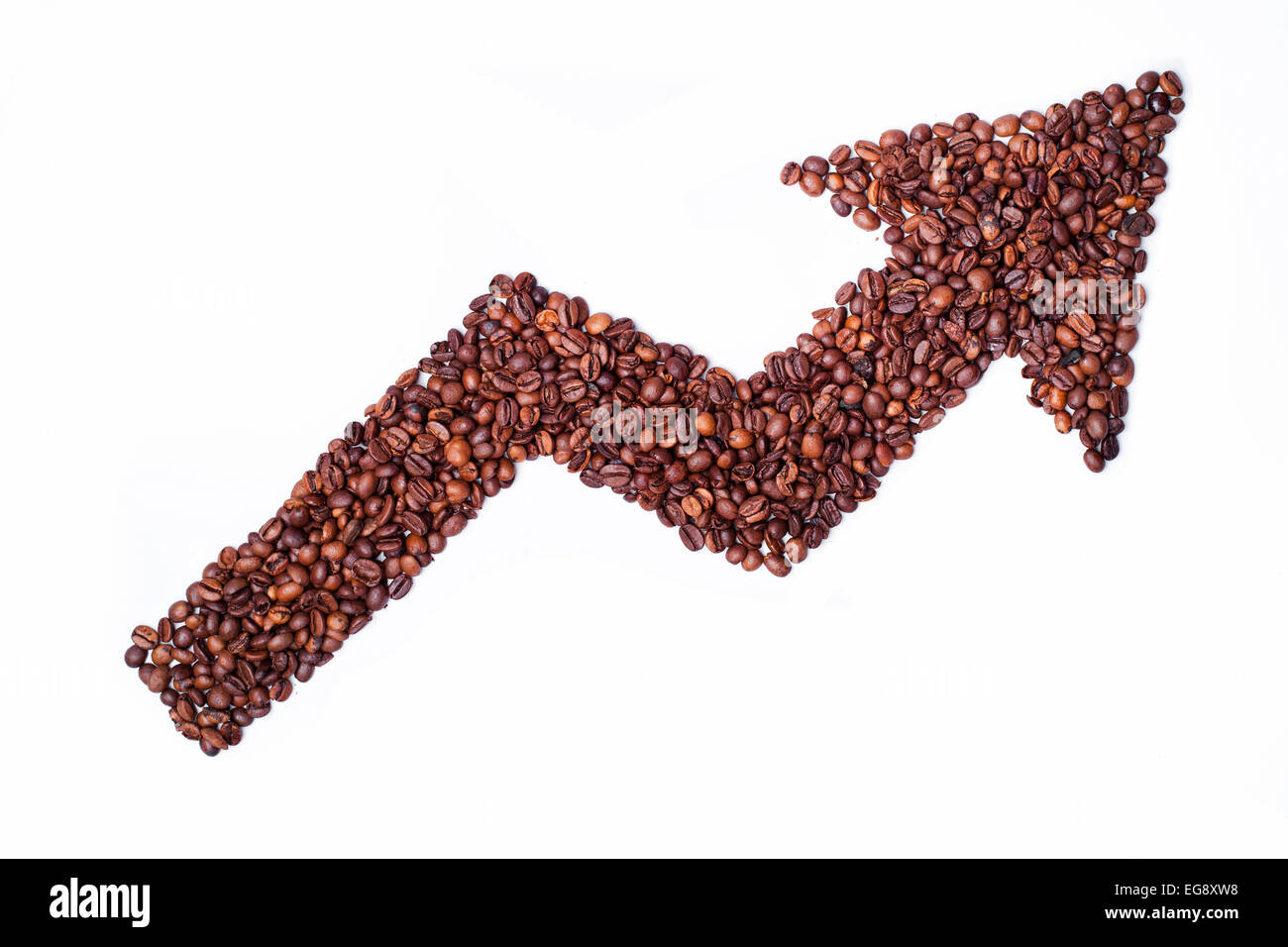 Kaffee-Preis wächst - Pfeil von Kaffeebohnen Stockfoto