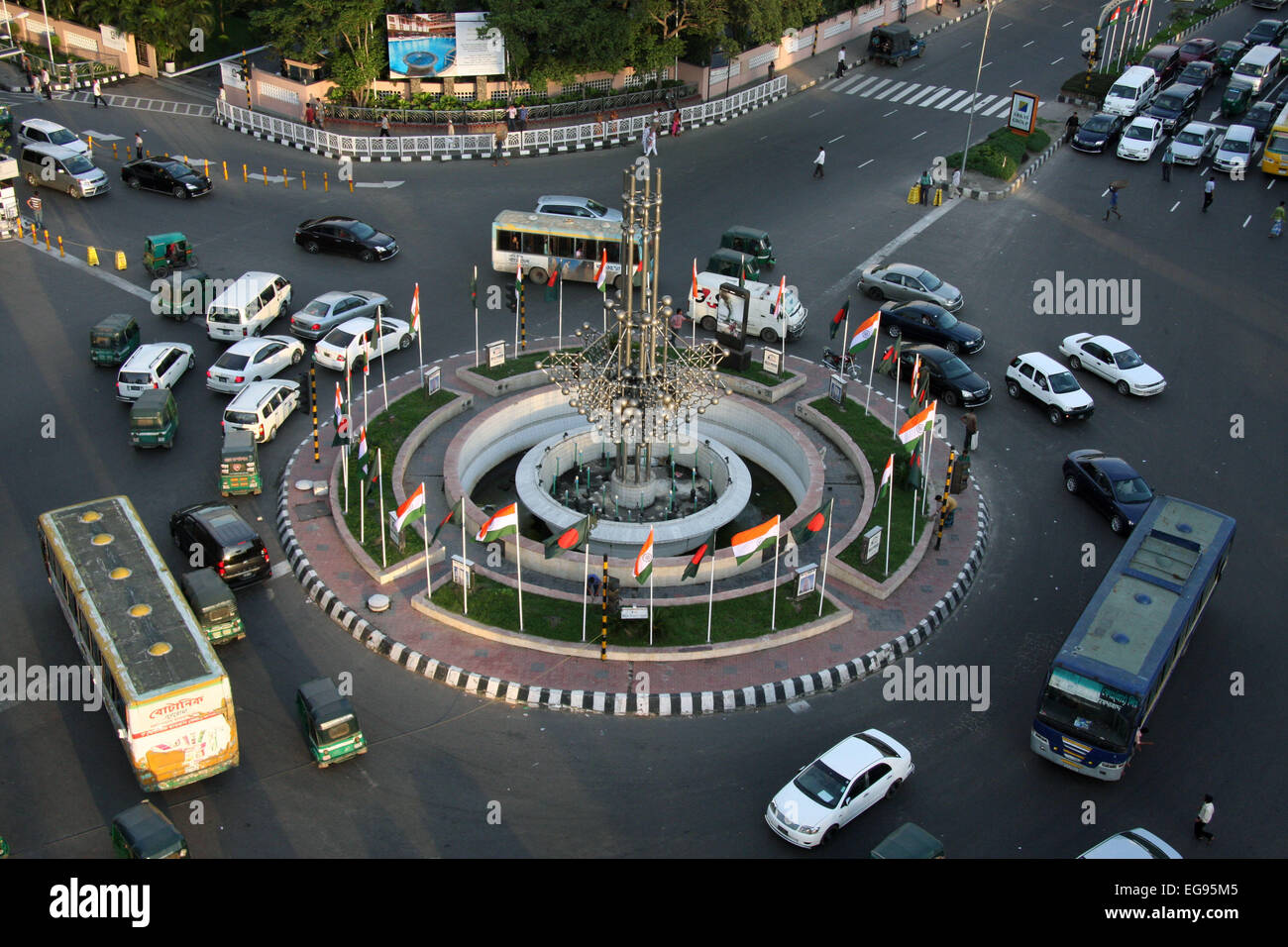 September 2011. Dhaka Skyline, SAARC Brunnen, bei Panthapath in Dhaka. Stockfoto