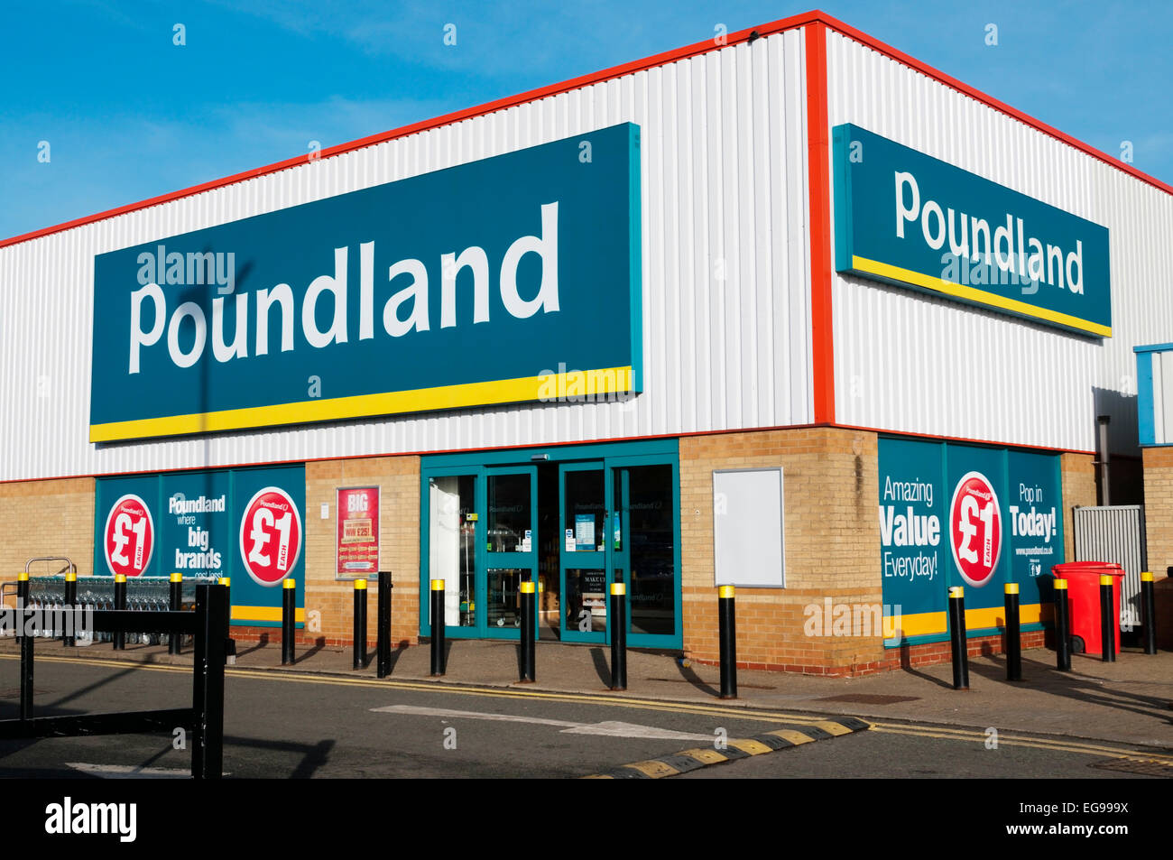 Poundland Rabatt Shop auf Kings Lynn Retail Park. Stockfoto