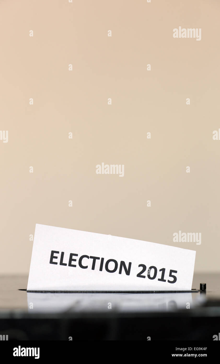 Parlamentswahlen 2015 Wahlurne. Stockfoto