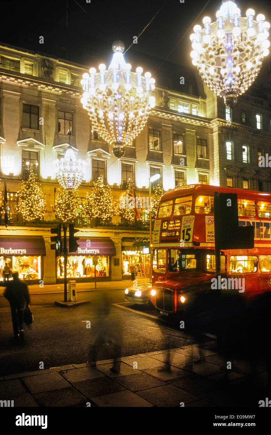 Weihnachtsbeleuchtung Regents Street. London. UK, ca. 1980 Stockfoto