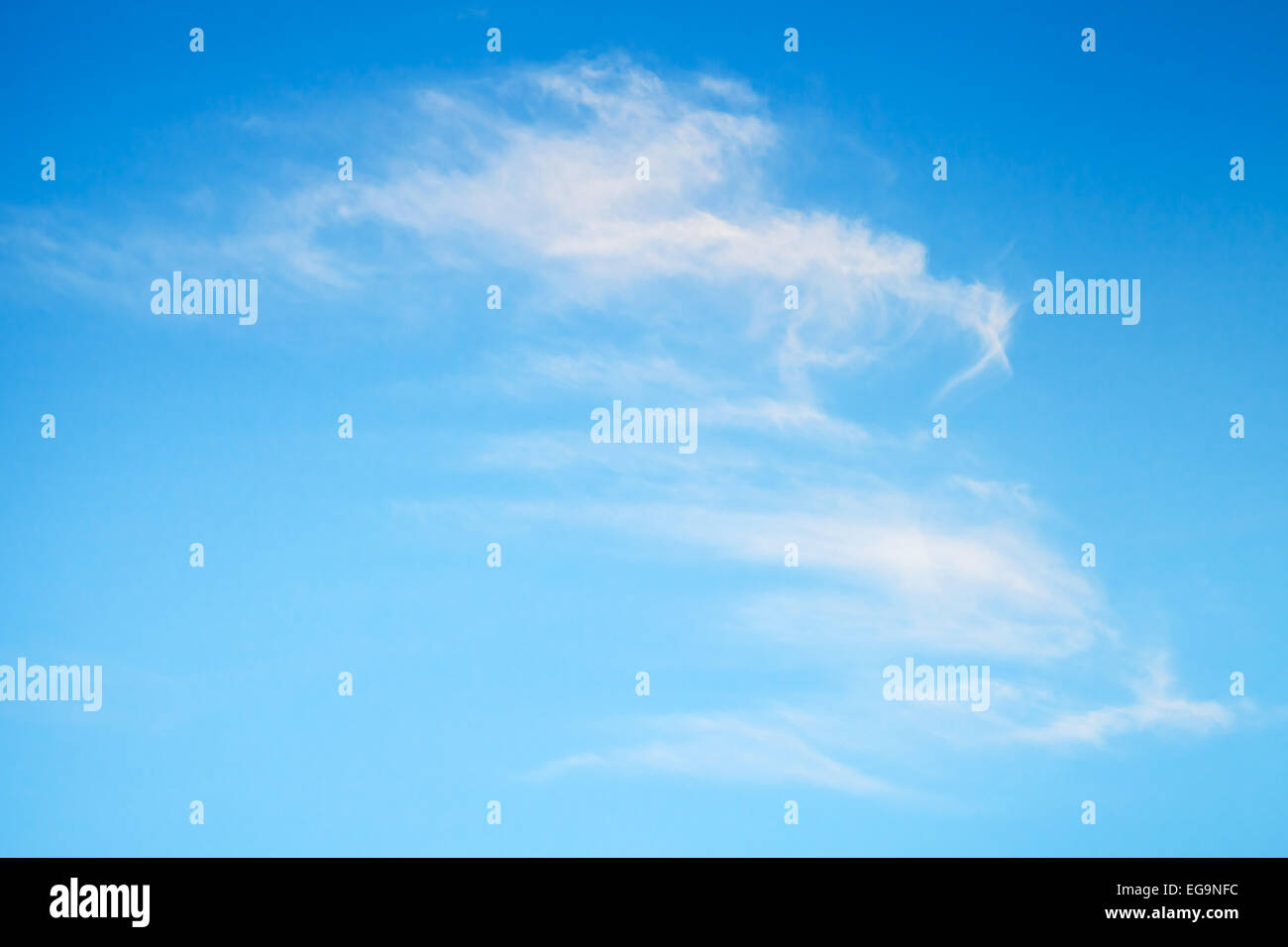 Natürlichen hellen blauen Wolkenhimmel, Hintergrundtextur Stockfoto