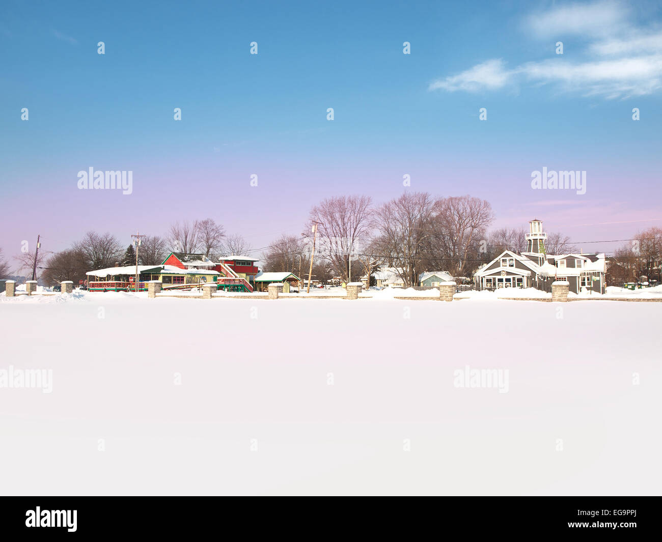 Bars am Onondaga Lake Park, Liverpool, New York im Winter Stockfoto