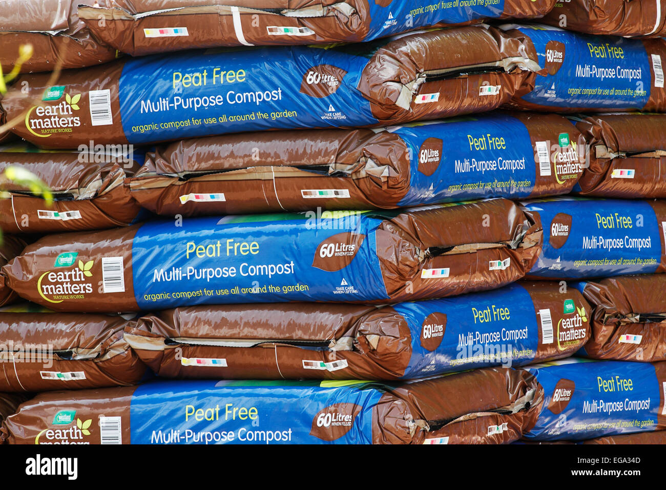 Torf kostenlose Multi Zweck Garten Kompost 60 Liter Erde Angelegenheiten Stockfoto