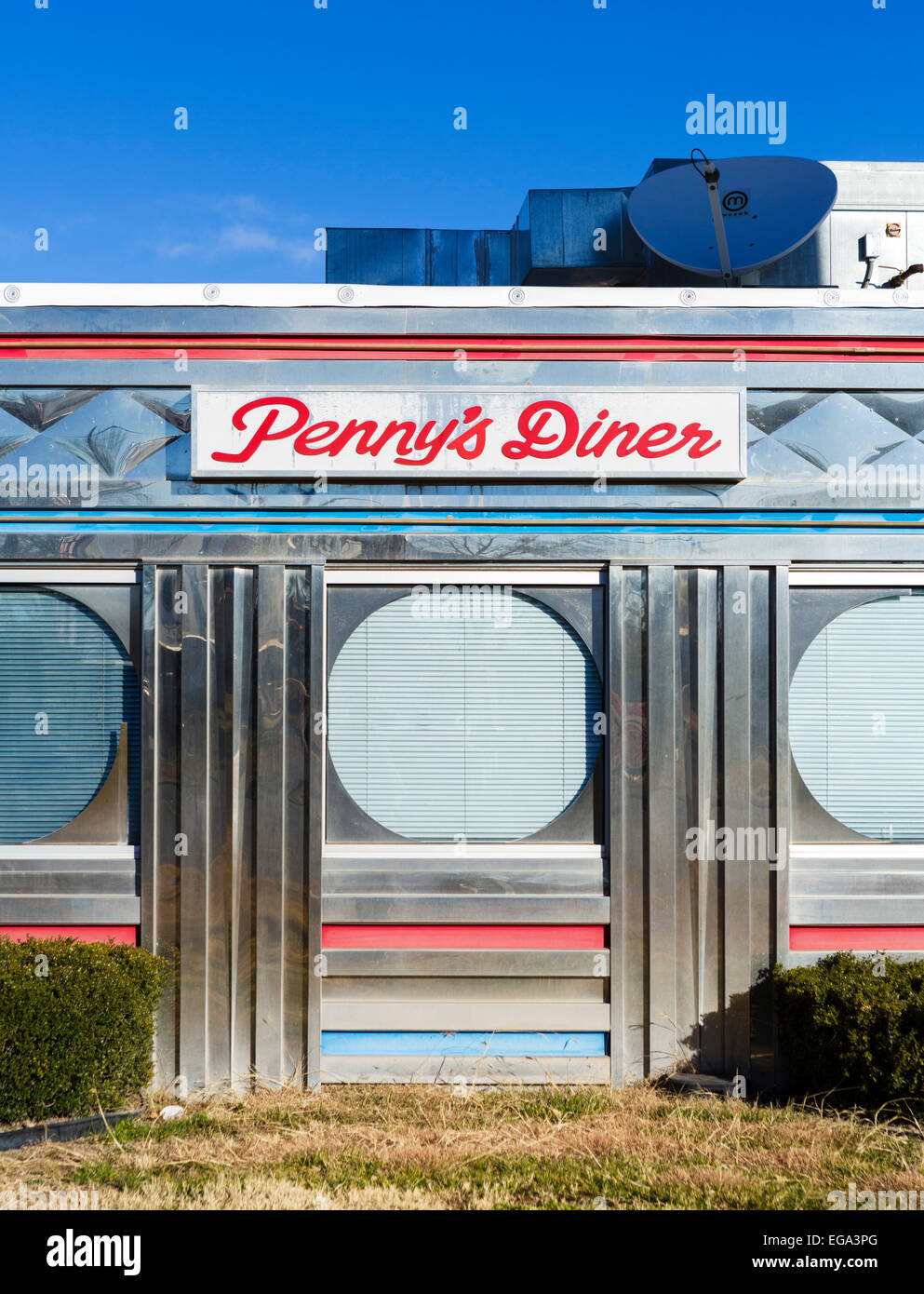 Pennys Diner im Oak Tree Inn, eine traditionelle Eisenbahn Auto Stil Diner in Alpine, Texas, USA Stockfoto