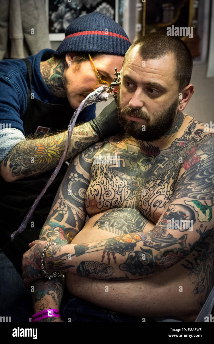 Brighton, UK. 20. Februar 2015. 8. Brighton Tattoo Convention Credit: Guy Corbishley/Alamy Live-Nachrichten Stockfoto