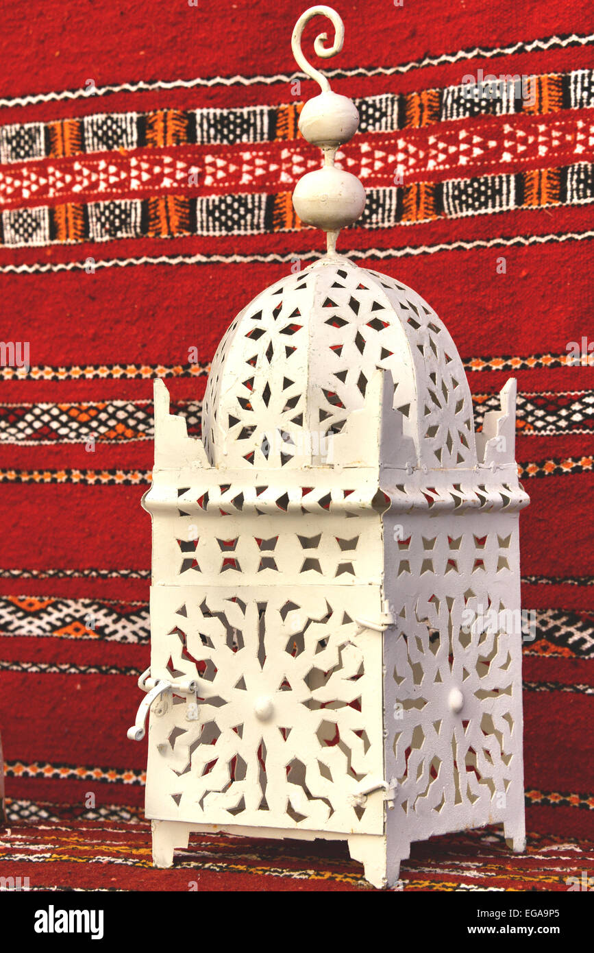Marokkanische Lampen auf dem display Stockfoto