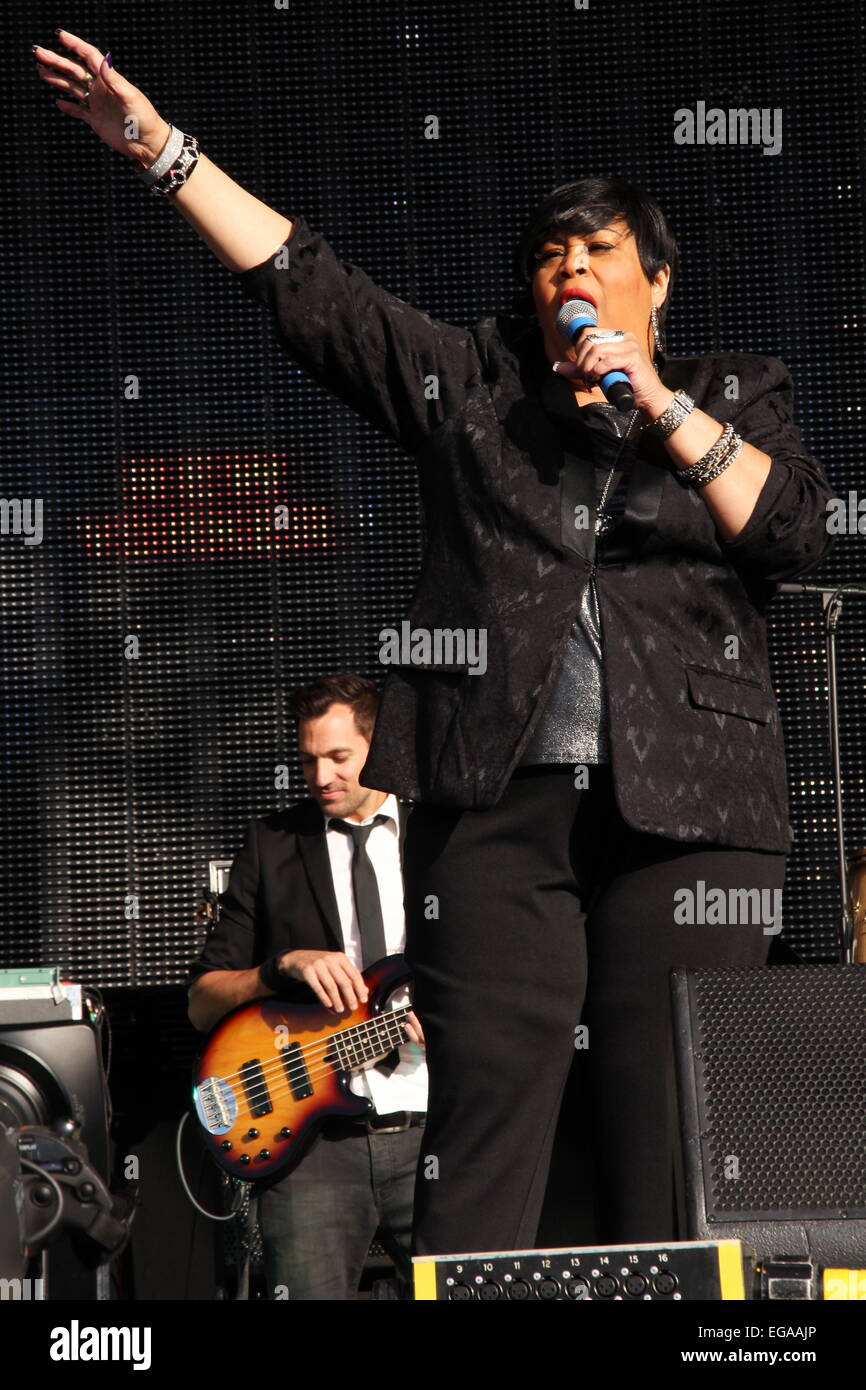 Süden der 80er Jahre Musik-Festival am Tempelinsel Wiesen mit Rücklauf: Martha Wash Where: Henley On Thames, Großbritannien wenn: 16. August 2014 Stockfoto