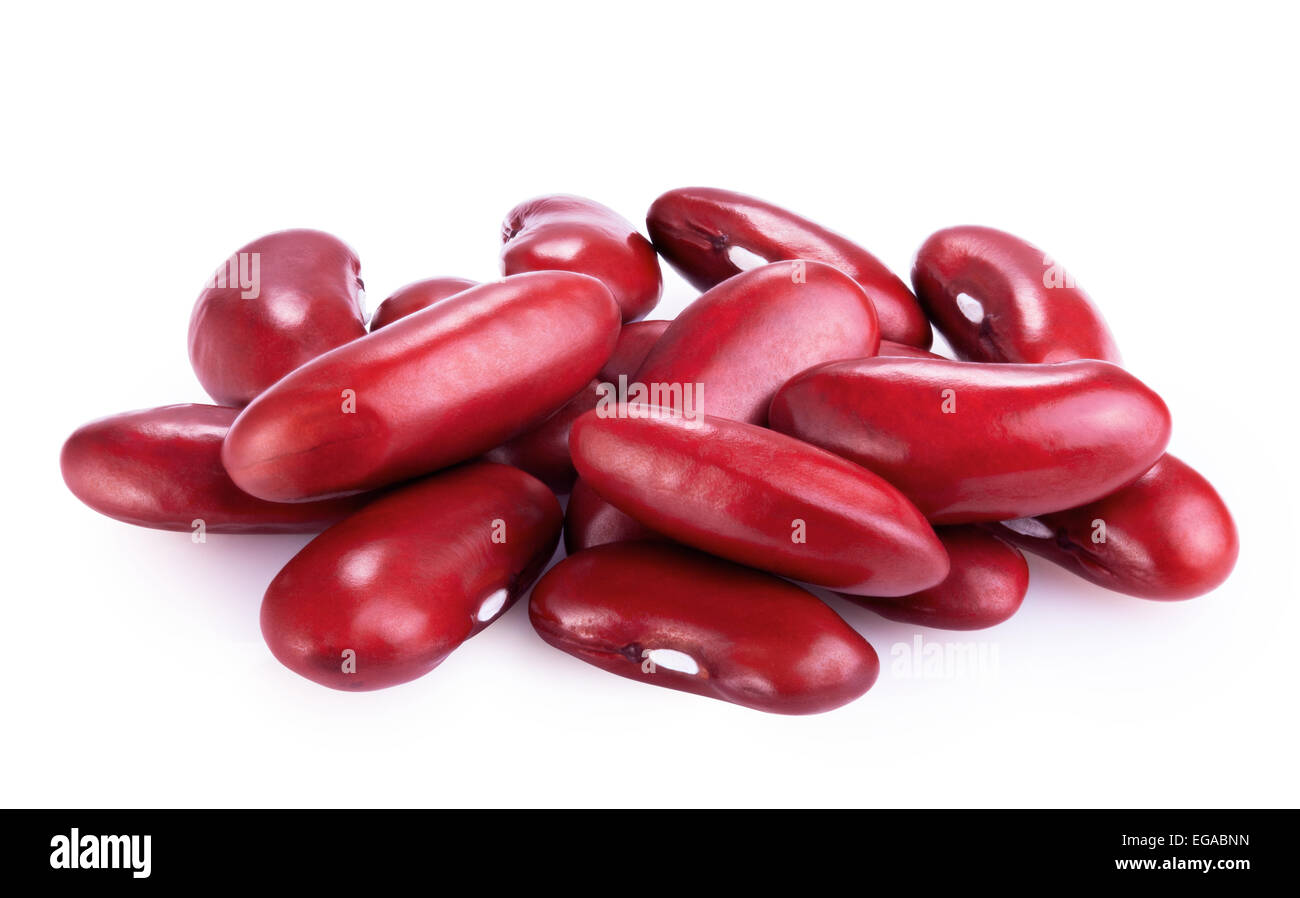 Rote Kidney-Bohnen auf einem weißen Hintergrund. Clipping-Pfad Stockfoto