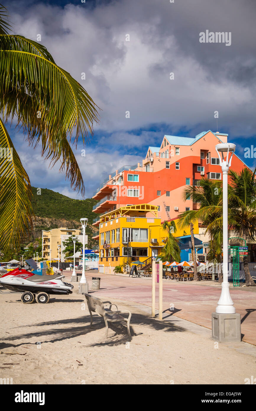 Geschäfte und Restaurants in Philipsburg, Saint Martin, Sint Maarten, Karibik. Stockfoto
