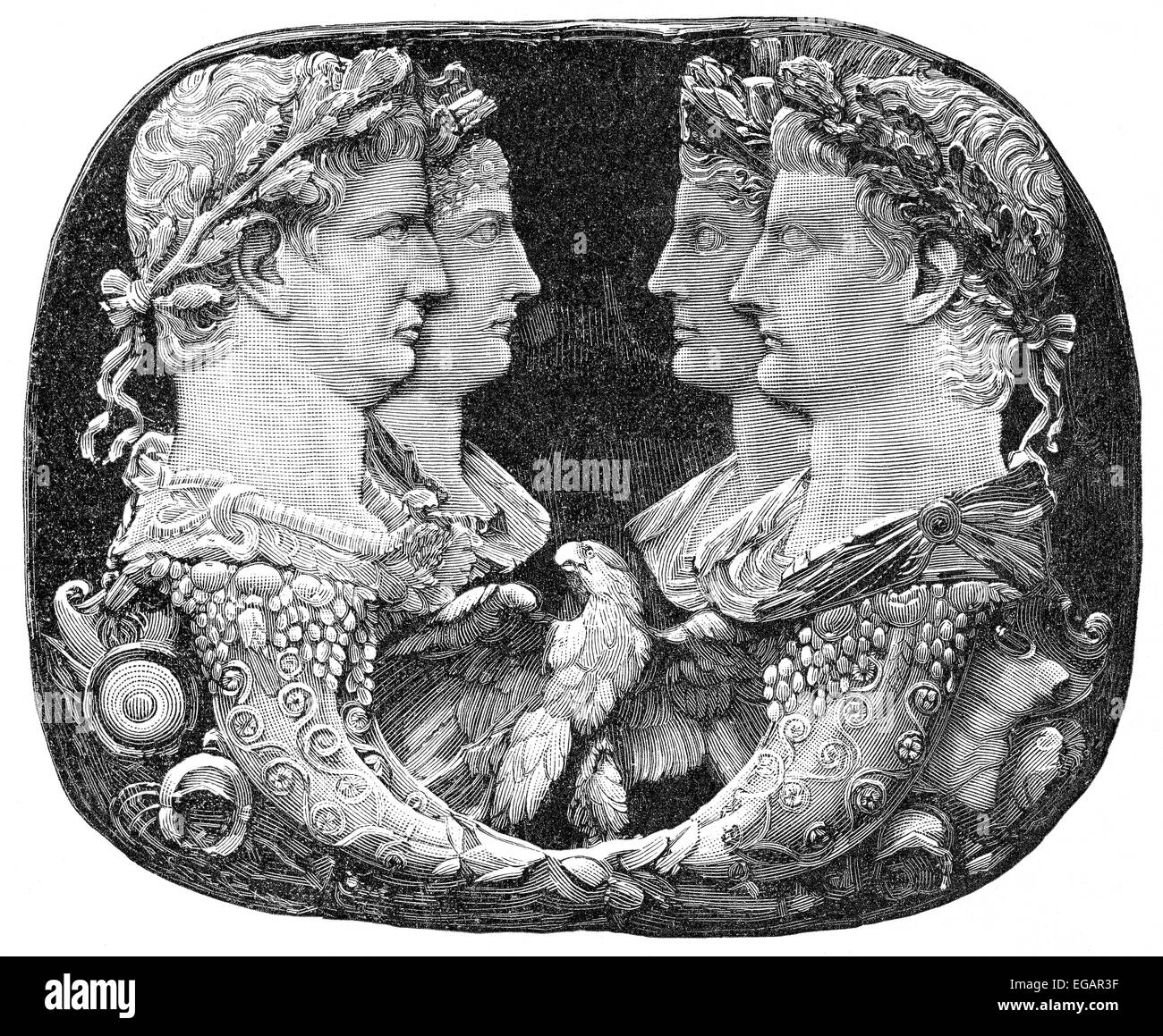 link auf der linken Seite der römische Kaiser Claudius und seine Frau Agrippina, auf der rechten Seite der Roman Emperor Tiberius mit seiner Frau Livia, Stockfoto