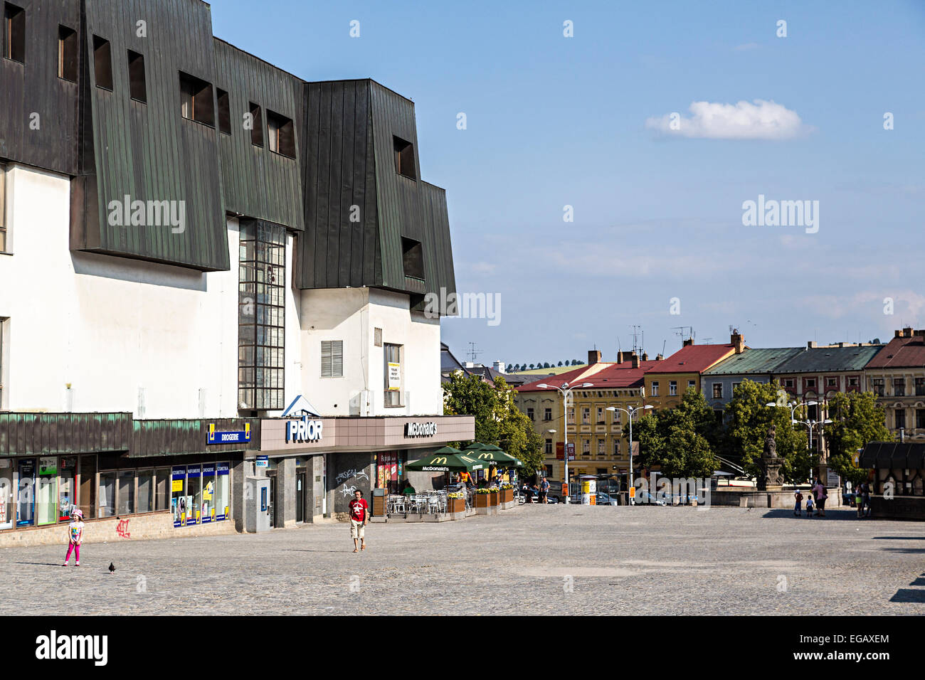 Kommunistischen Ära Gebäude in Masarykovo Namesti Altstädter Ring, Jihlava, Tschechische Republik Stockfoto